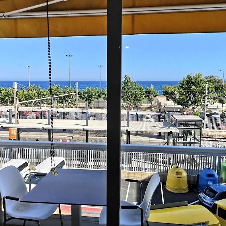 Luxury Apartment Accommodation, Next To Beach & Train Station Calella Eksteriør billede