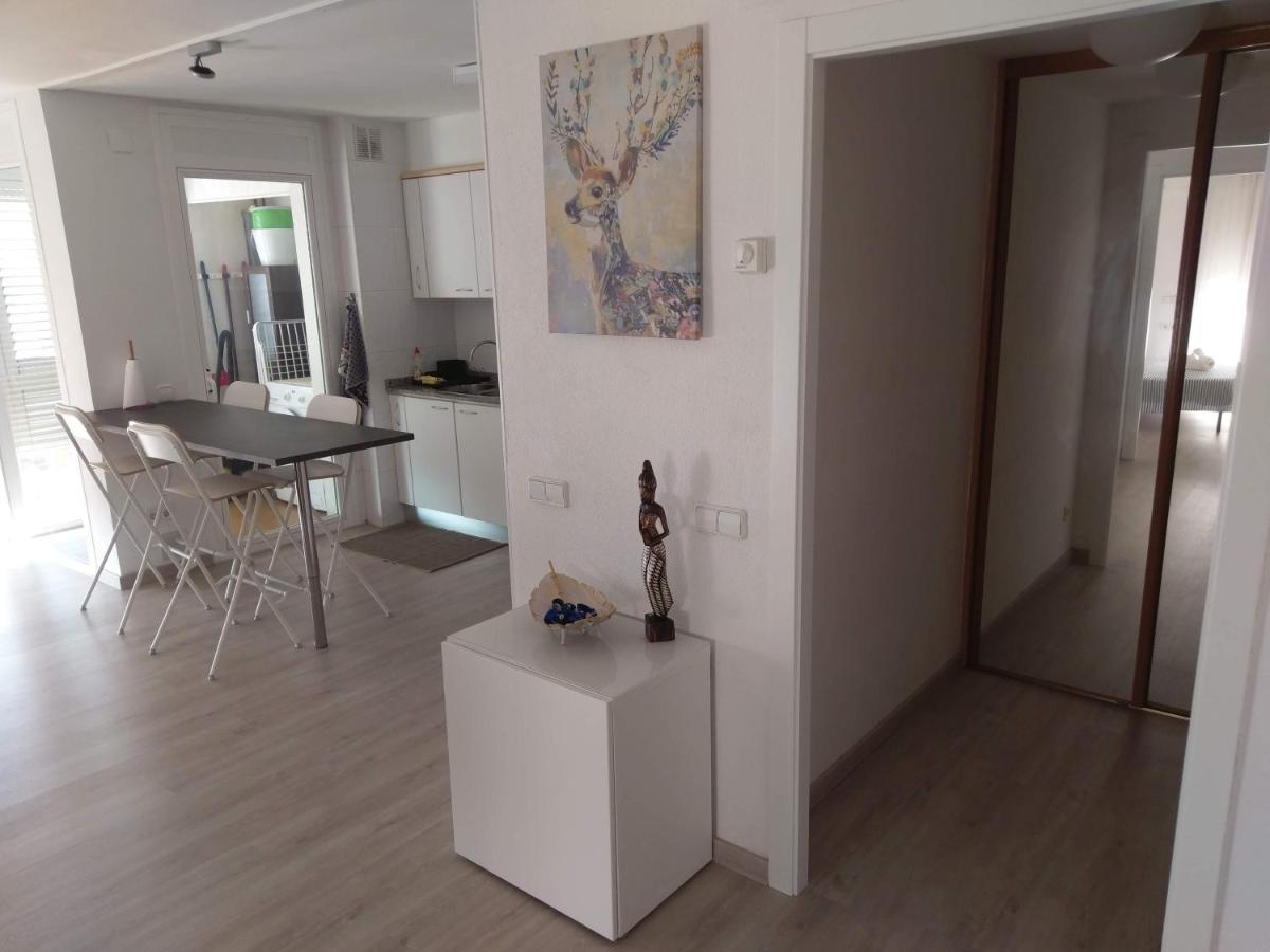 Luxury Apartment Accommodation, Next To Beach & Train Station Calella Eksteriør billede