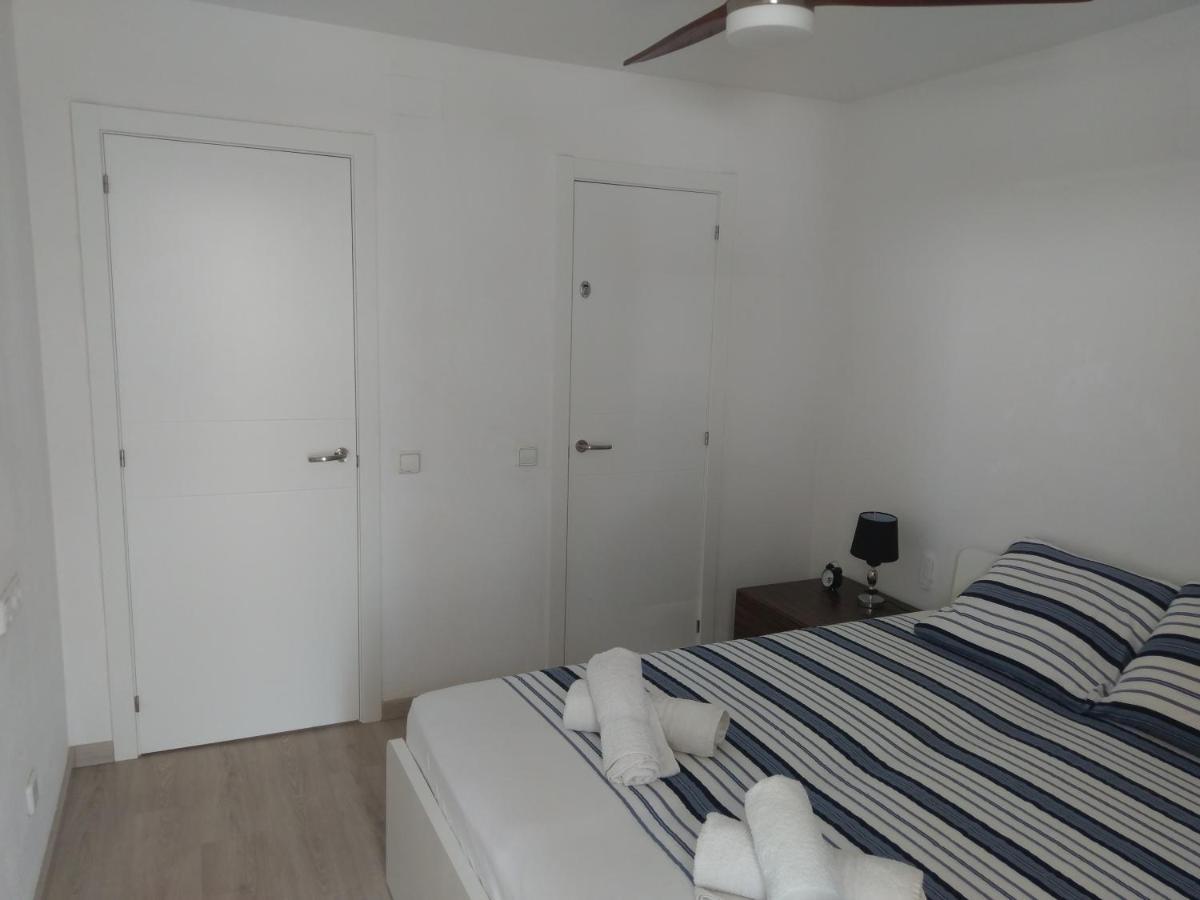 Luxury Apartment Accommodation, Next To Beach & Train Station Calella Eksteriør billede