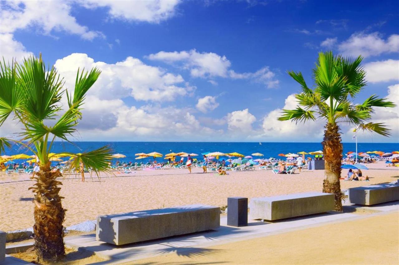 Luxury Apartment Accommodation, Next To Beach & Train Station Calella Eksteriør billede