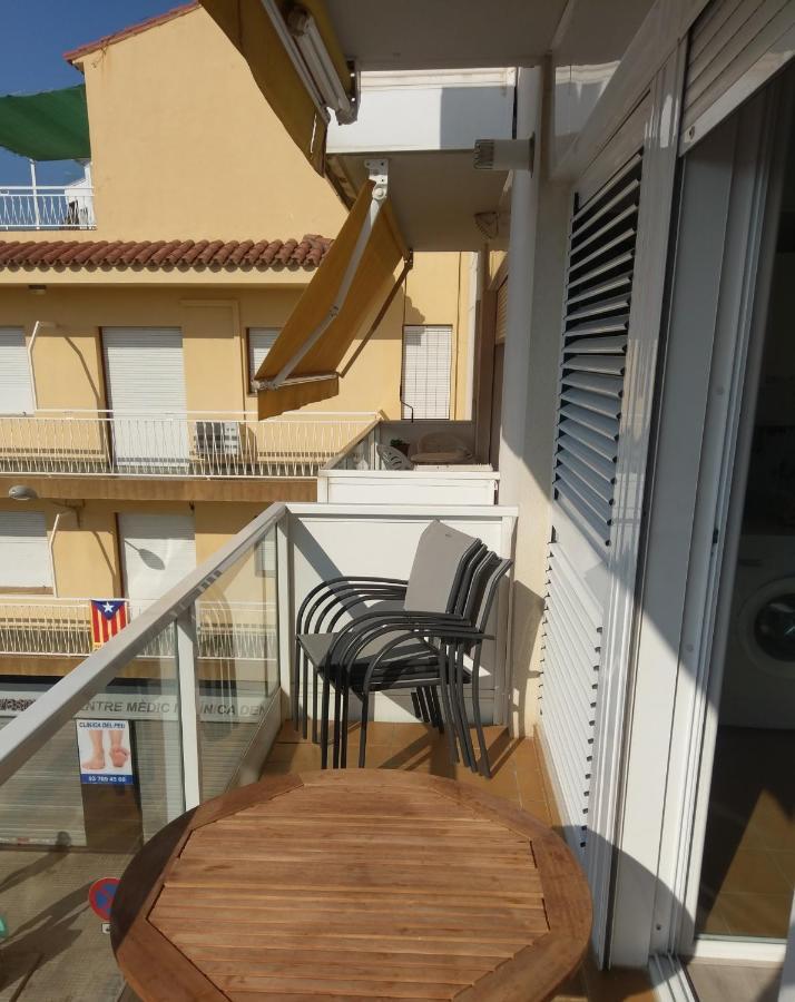 Luxury Apartment Accommodation, Next To Beach & Train Station Calella Eksteriør billede